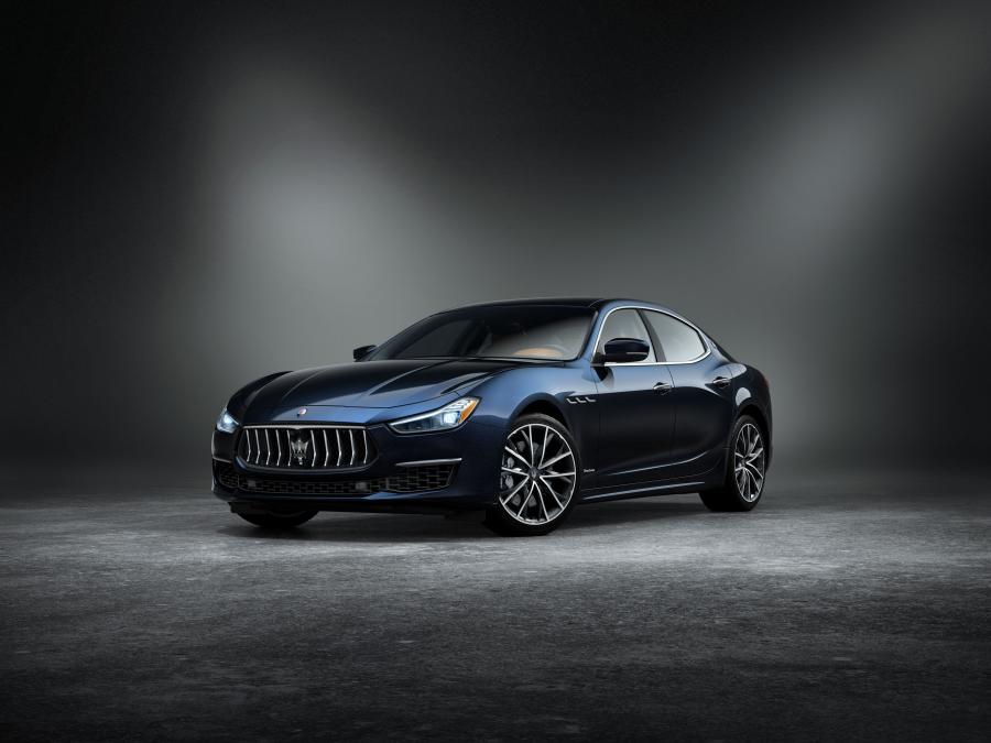  Maserati Ghibli GranLusso Edizione Nobile 2018 года  (NA) (фото 1 из 4)